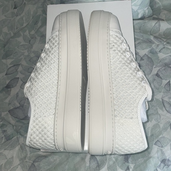 NWT J/SLIDES NATASHA White Crochet - Picture 11 of 15